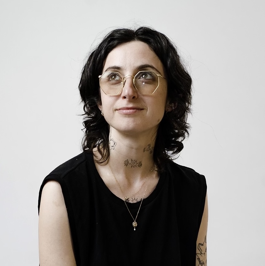 Mia Schachter (They/Them)